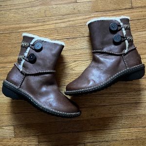 Ugg Brown Leather Boots Youth Girls Size 4.5 New Without Box